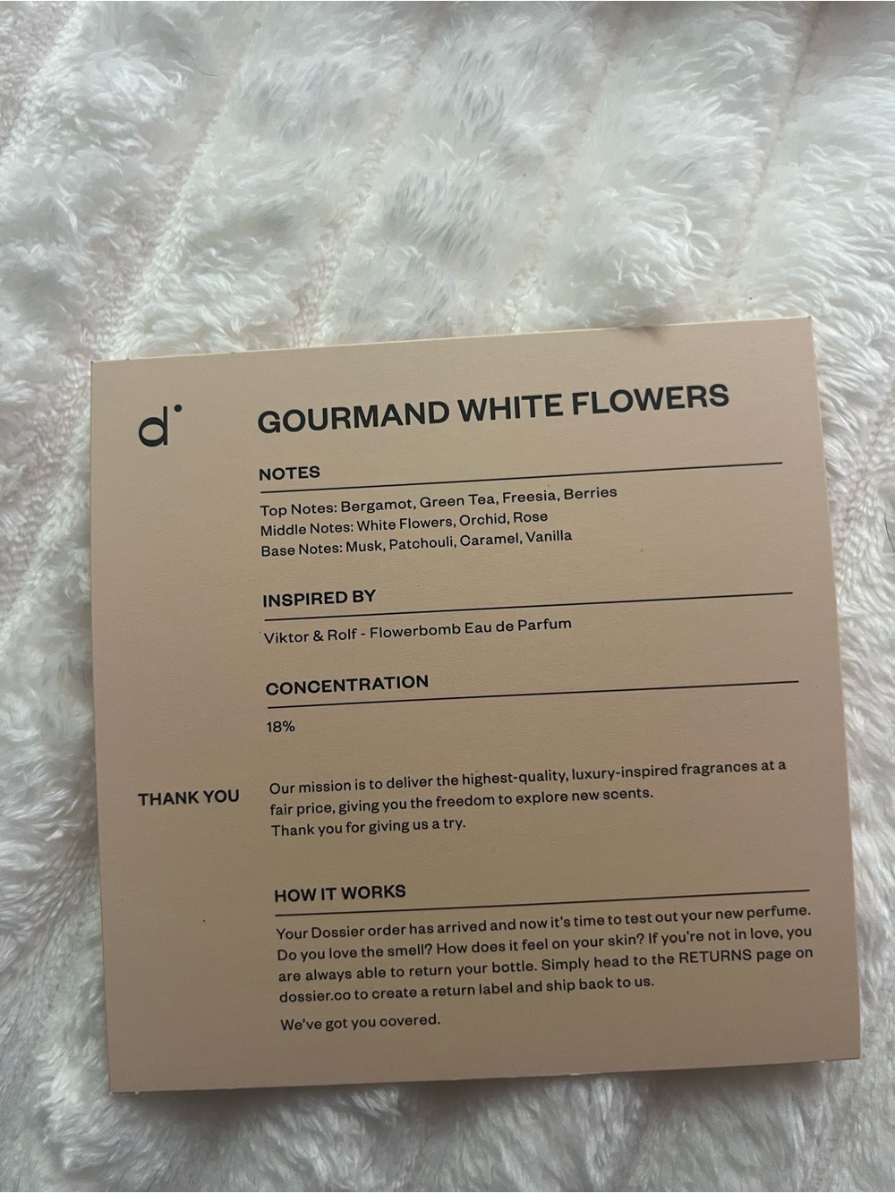 Dossier white flowers - Picture 2 of 3